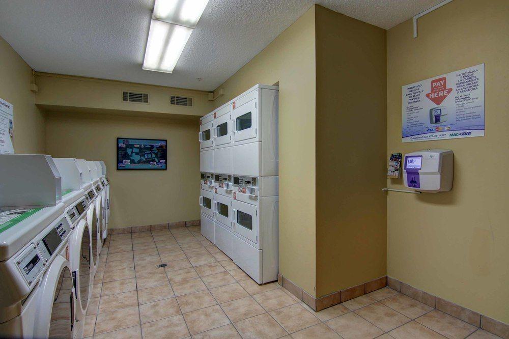Intown Suites Extended Stay Marietta Ga - Town Center Кенесоу Екстериор снимка