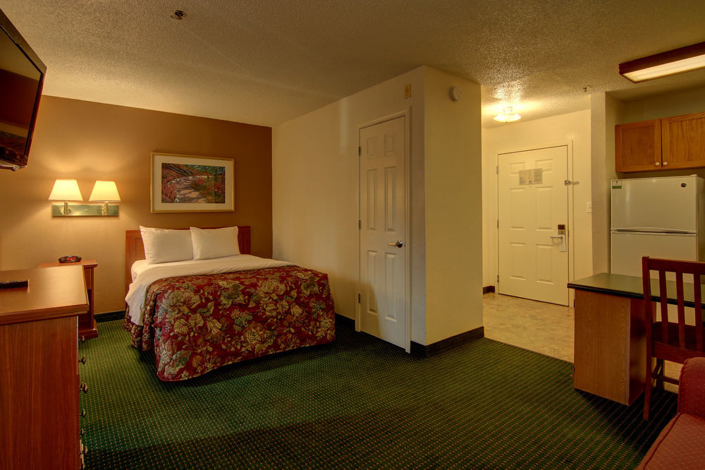 Intown Suites Extended Stay Marietta Ga - Town Center Кенесоу Екстериор снимка